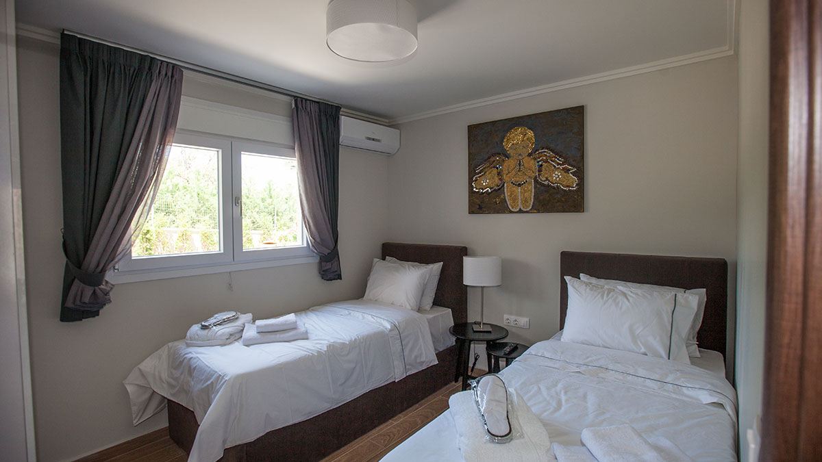 Sunny Villas Exclusive Family Villa 5-room (4bedroom) Private Pool